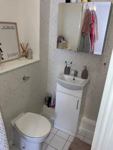 3 bedroom flat to rent - Photo 5