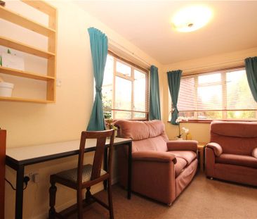 Pond Meadow, Guildford, Surrey, GU2 8LE - Photo 1