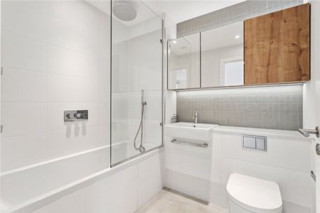 Station Road, N17, London - Photo 4