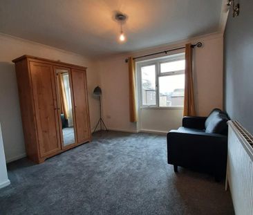 4 Bed End Terrace, Cranmer Walk, NG3 - Photo 6