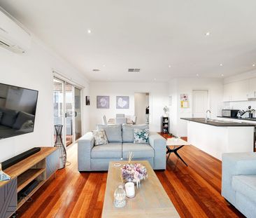 Comfortable Living in a Convenient St Albans Park Location - Photo 2