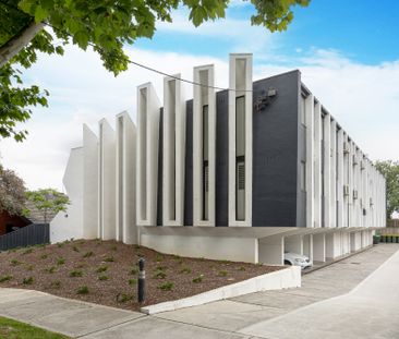 2/23 Seymour Road, Elsternwick VIC 3185 - Apartment For Rent | Domain - Photo 1