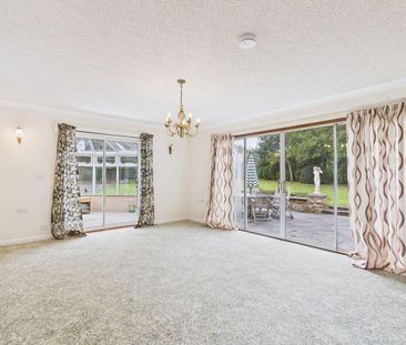 4 bedroom bungalow to rent - Photo 2