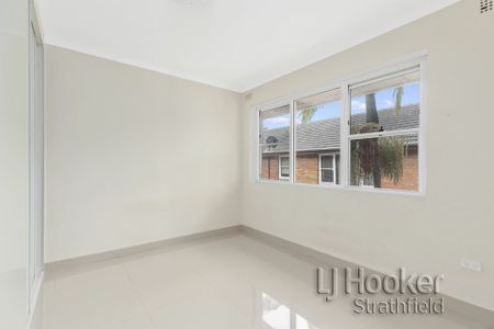 Two Bedroom Apartment - Photo 2