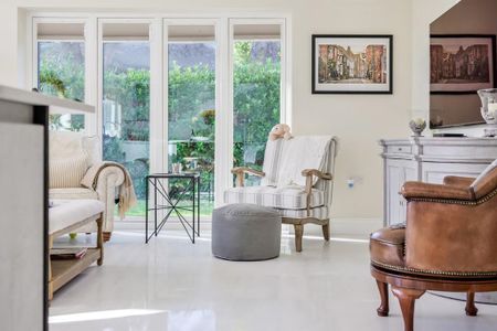 5 bedroom detached house to rent - Photo 2