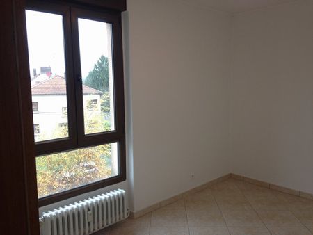 Location Appartement 4 pièces 68m² SARREGUEMINES 57200 - Photo 3