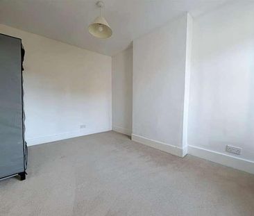 St Mark's Road, Salisbury, SP1 - Photo 5