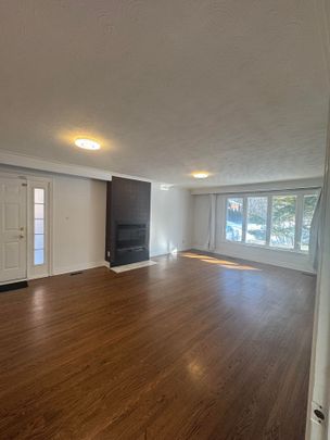 For Lease - 12 Caines Avenue Unit# Main Flr, Toronto, Ontario - Photo 1