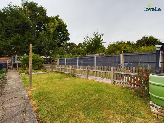 2 bedroom terraced house to rent - Photo 1