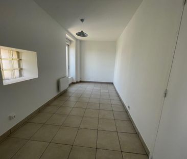 Location Appartement 1 pièce 19m² COULOMMIERS 77120 - Photo 4