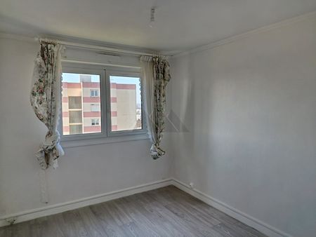 Location Appartement 5 pièces 83m² - Photo 5