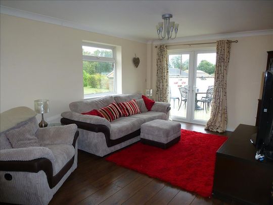 Cornfield Avenue - Photo 1