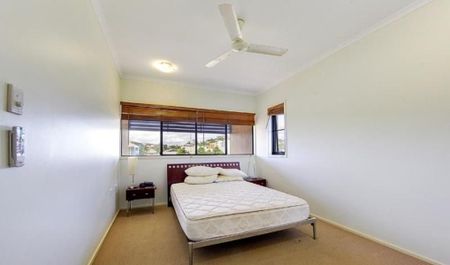 Convenient Two-Bedroom Unit in Sought-After North Ward - Photo 2