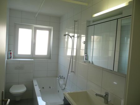 Helle 4.0-Zimmerwohnung in Suhr zu vermieten - Photo 5