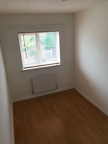 2 Bed Semi-Detached House, Queens Road, M9 - Photo 3