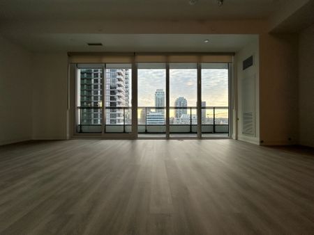 For Lease - 65 Broadway Blvd Boulevard Unit# 1210, Toronto, Ontario - Photo 3