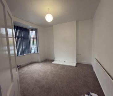 2 bedroom semi-detached house to rent - Photo 4