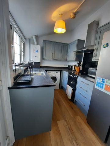 Lovely, friendly and modern shared house, central location Room 2 - Photo 3