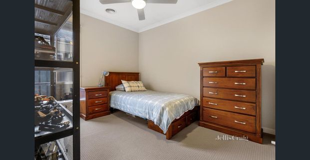 Unquestionable Quality, Perfect Presentation and a Prestige Position - Photo 1