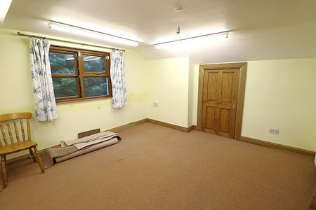27 Kiltyclay Road, BT80 9DA, Cookstown - Photo 5