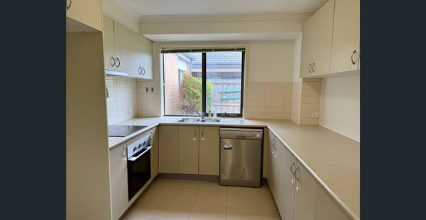 Spacious 4 Bed | 4 Bath Family Home in Prime Truganina Location - Photo 1