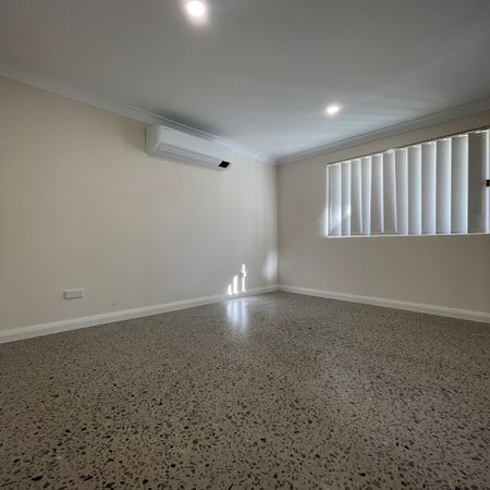 Brand New 2 Bedroom Granny Flat&excl; - Photo 3