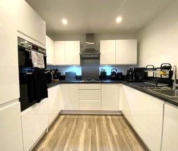 Wheatfield Drive, Witney, Oxfordshire, OX29 - Photo 3