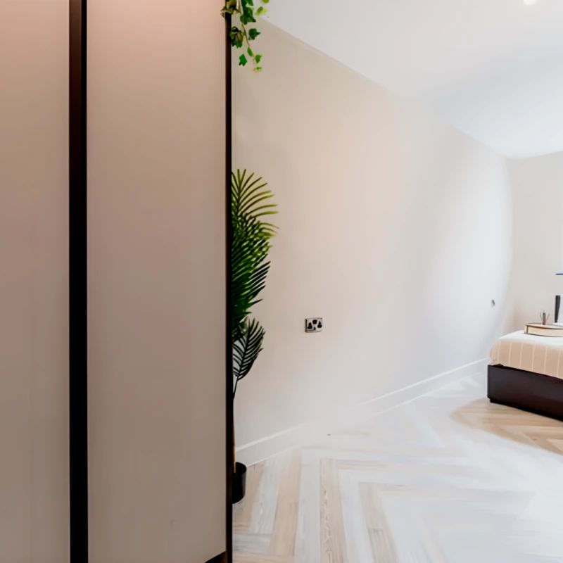 Silver 1 Bed Apartment - Photo 1