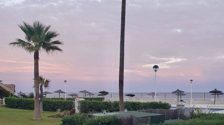 Luxury Townhouse for rent in Casares, Andalusia - Photo 4