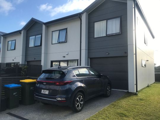 14 Bluff Road, Kenepuru - Photo 1