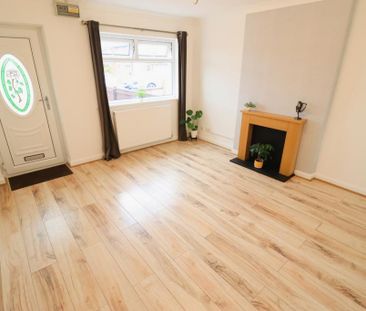 2 bedroom semi-detached house to rent - Photo 3