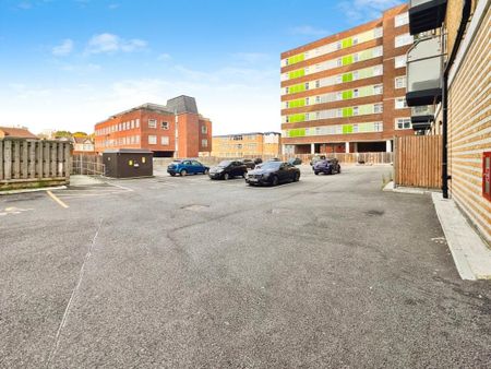 1 bedroom apartment to rent - Photo 3