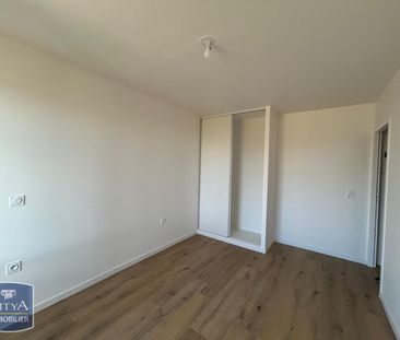 Location Appartement 3 pièces 59m² NANTERRE 92000 - Photo 4