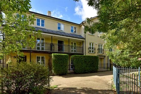 A beautifully finished town house newly available to the rental market with off-street parking and garage. - Photo 5