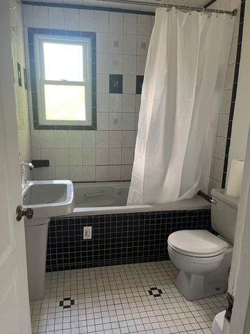 For Lease - 1904 Glengrove Road, Pickering, Ontario - Photo 3