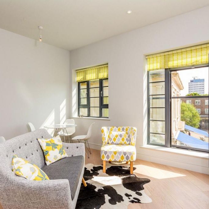 Studio to rent - Photo 1