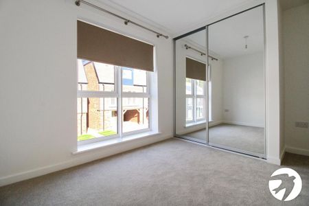 4 bedroom detached house to rent - Photo 4