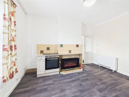 Portland Road, Selston, Nottingham, Derbyshire, NG16 - Photo 4