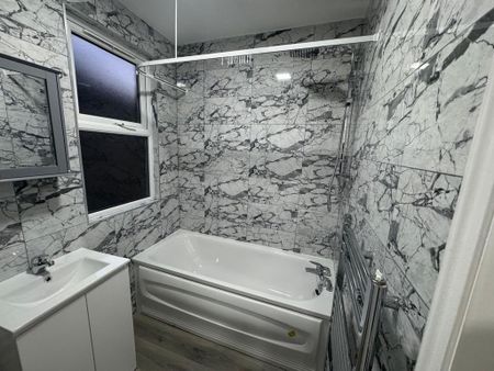 3 bedroom property to rent - Photo 5