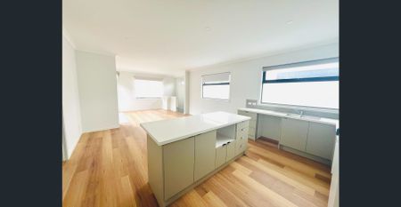 Brand New Three Bedroom Townhouse - Photo 5