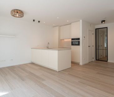 Appartement te huur in Knokke voor € 1.625 met 2 slaapkamers - Foto 4