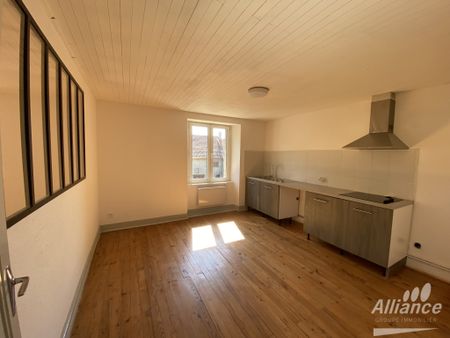 Appartement type T4 à ARBOUANS - Photo 2