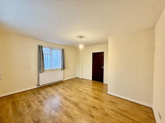 2 bedroom end of terrace house to rent - Photo 1