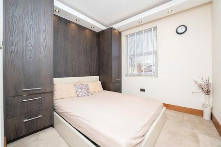 2 Bed Terraced House, St. Kildas Road, HA1 - Photo 3