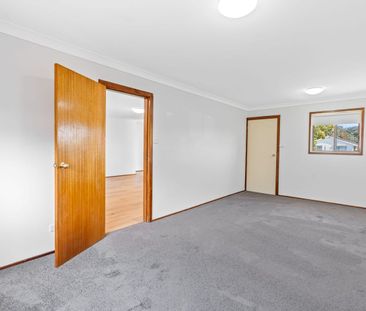 Bright and Sunny Family Home - Photo 1