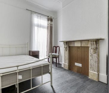 4 bedroom property to rent - Photo 3