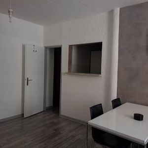 Appartement À Louer 2 Pièces , 50 M² - Photo 2