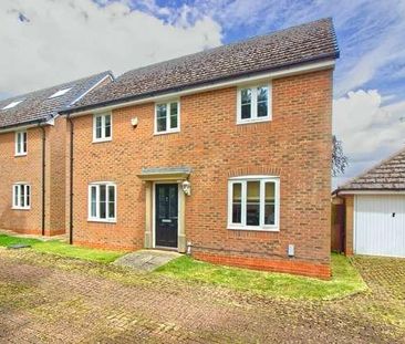 Hanslope - Bed Det Home With Double Garage In Sought-after Village,... - Photo 2