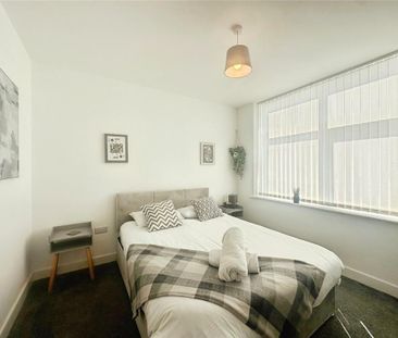 2 bedroom flat to rent - Photo 6