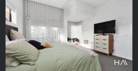 Executive Living at Its Finest - Photo 5